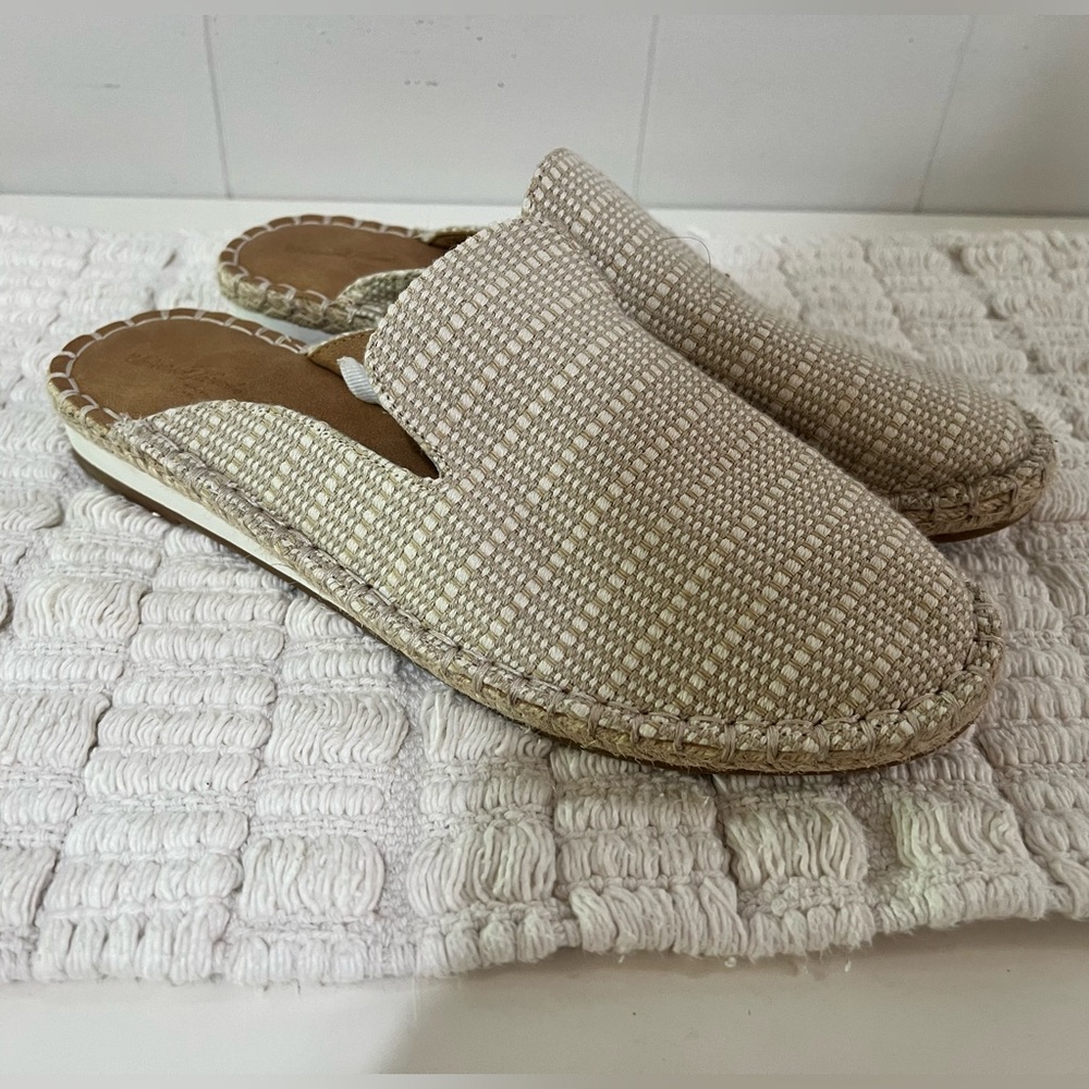 Universal Thread’s Women’s Mules